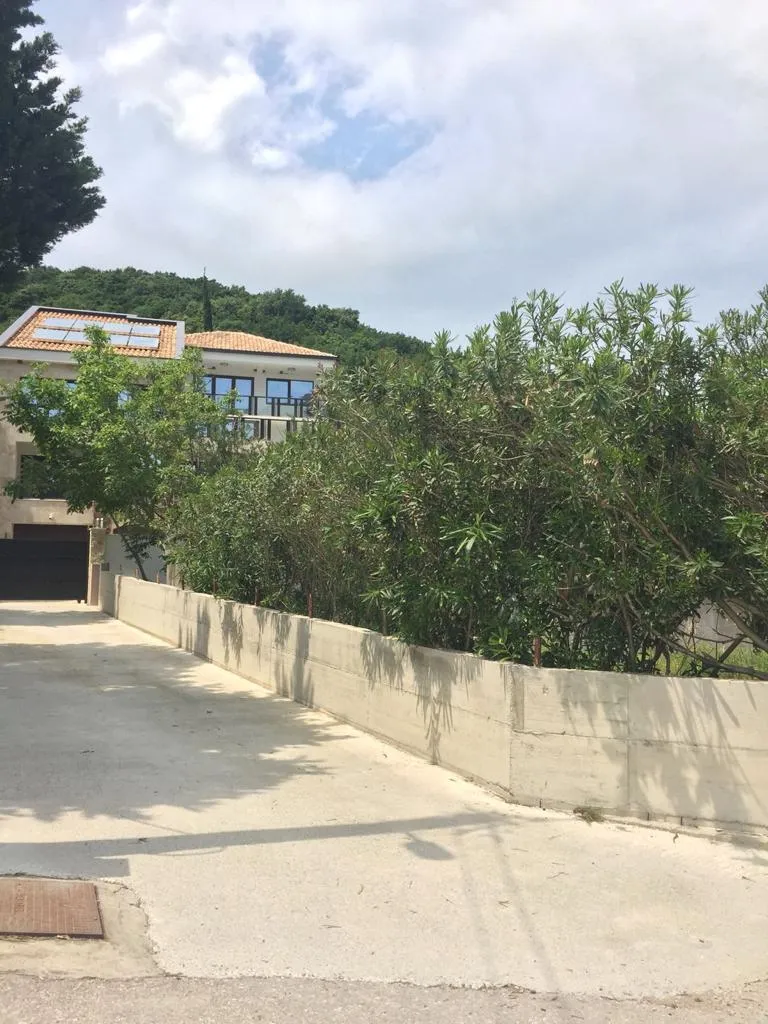 Land plot by the sea in Canj